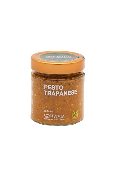 Glas mit Bio-Trapanase-Pesto